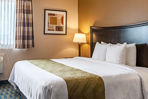 Quality Inn & Suites Pacific - Auburn